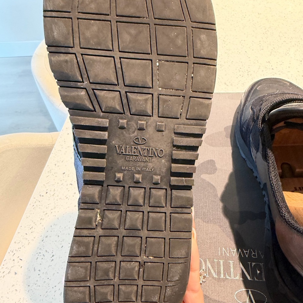 Valentino Black Sneaker Box Label - Nero - Picture 5 of 5